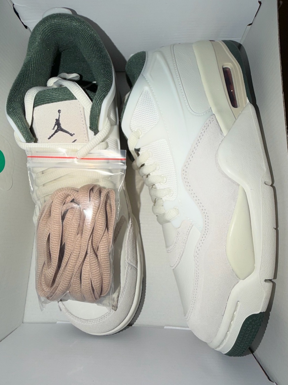 Air Jordan 4 rm